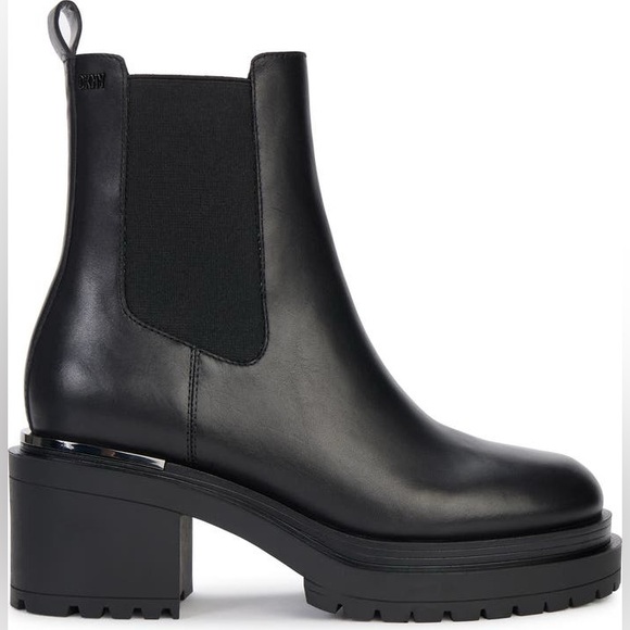 DKNY Patria Chelsea Black Chunky Lug Sole Leather Boots Sz 7 BNWB - Picture 2 of 7